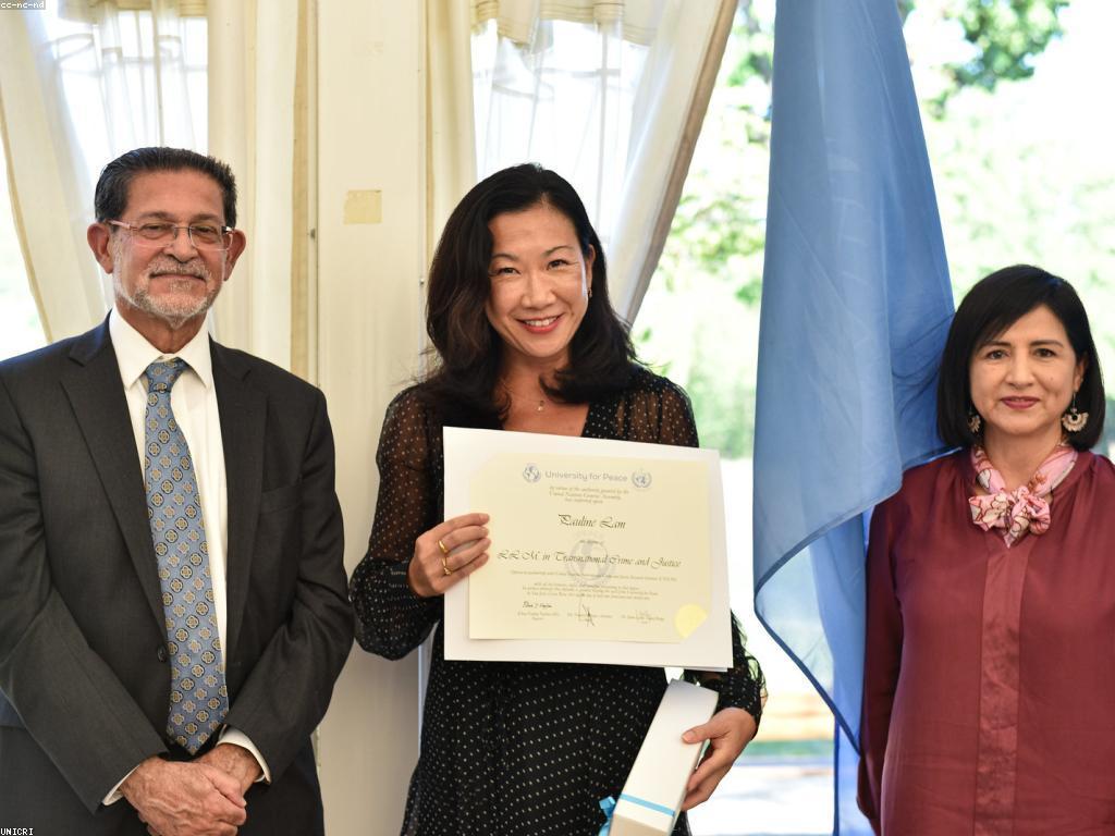 ច្បាប់ និងបទបញ្ជា: ការពិភាក្សាអំពីសារៈសំខាន់និងការអនុវត្ត